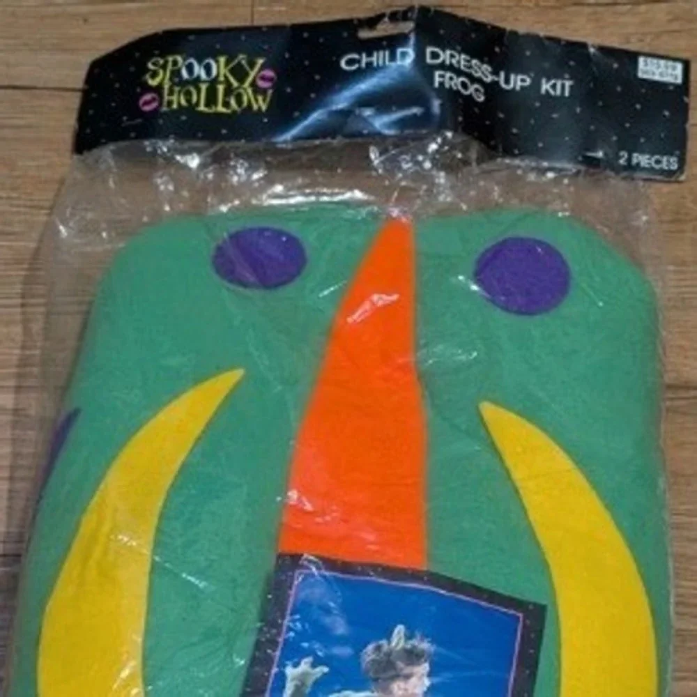 Spooky‎ Hollow Child Frog Dress-Up Kit 2-Piece Green Costume 2001 Jo-Ann Stores